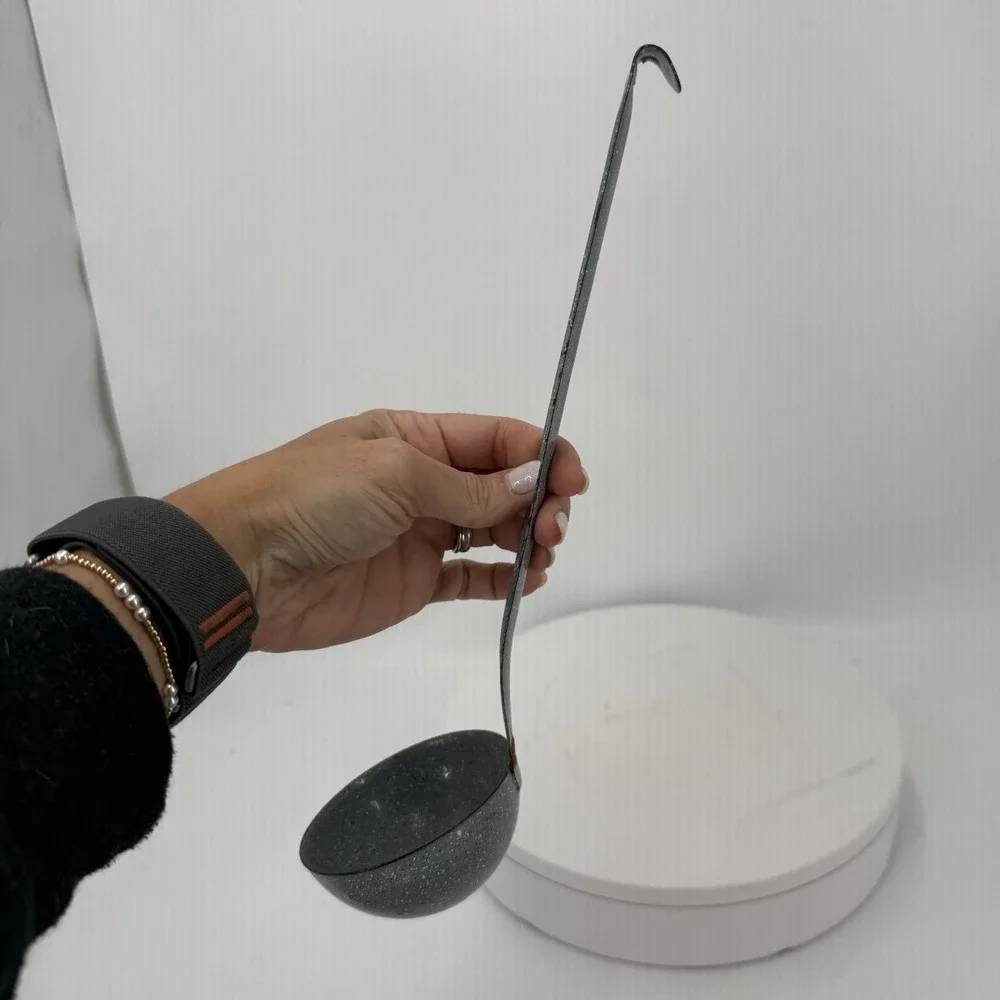 Vtg Gray Speckled Graniteware Enamel Ladle Long Hook Handle Primitive Kitchen